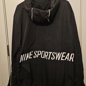 Nike man's windbreaker size L